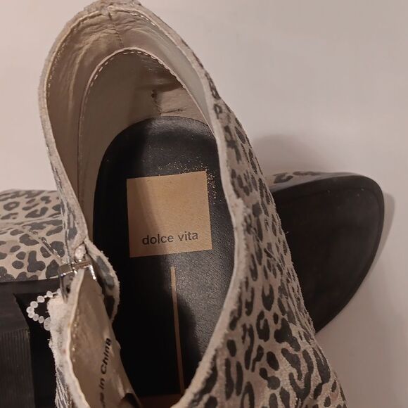 Dolce Vita Leopard Print Ankle Boots. Animal Print, Ankle Boots - Picture 12 of 13